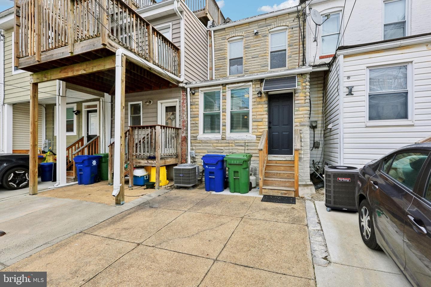 510 S Ellwood Avenue photo 26