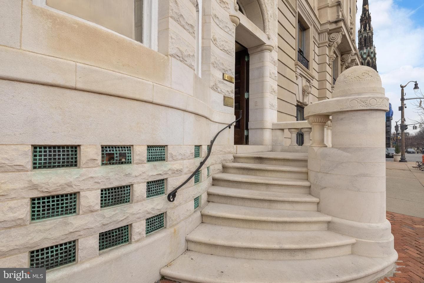 6 W Mount Vernon Place #b1 photo 8