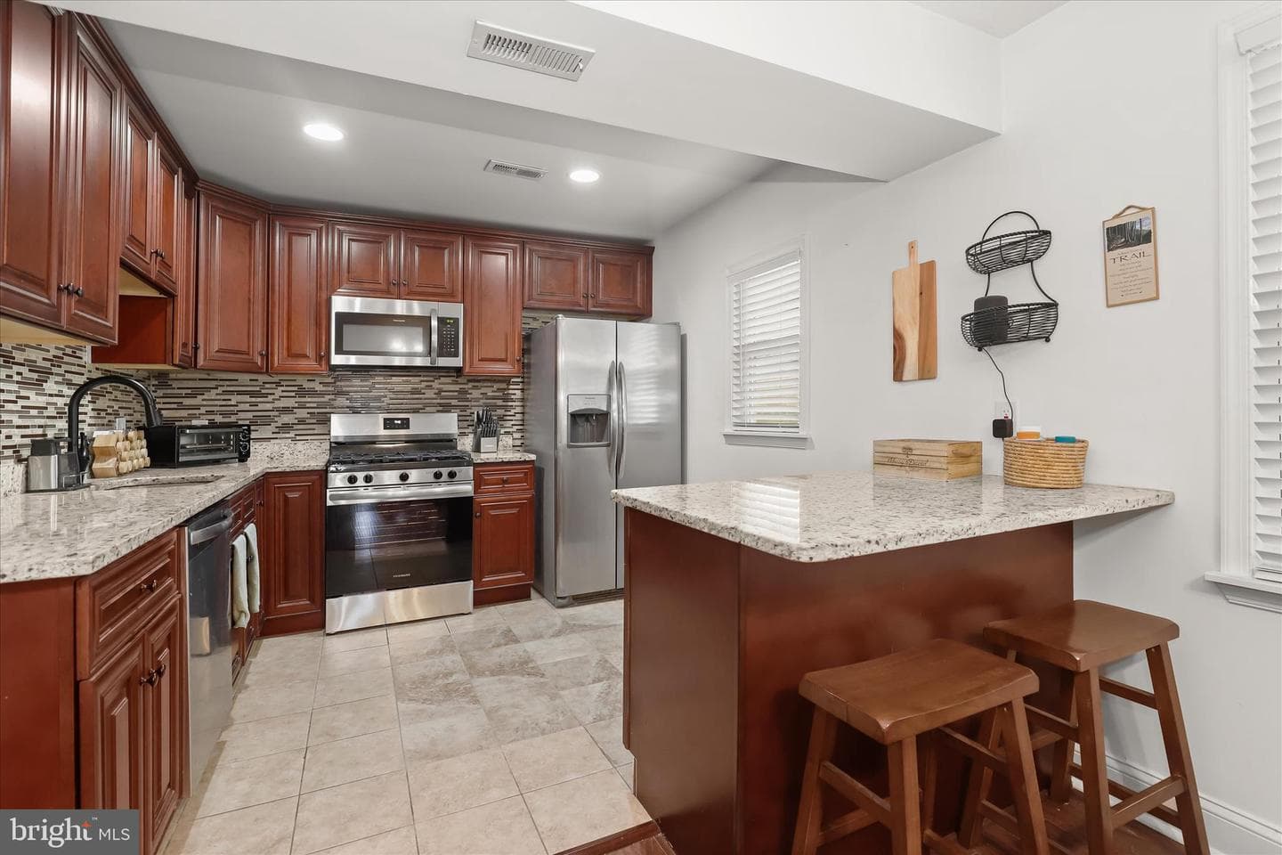 2824 Inglewood Avenue photo 16