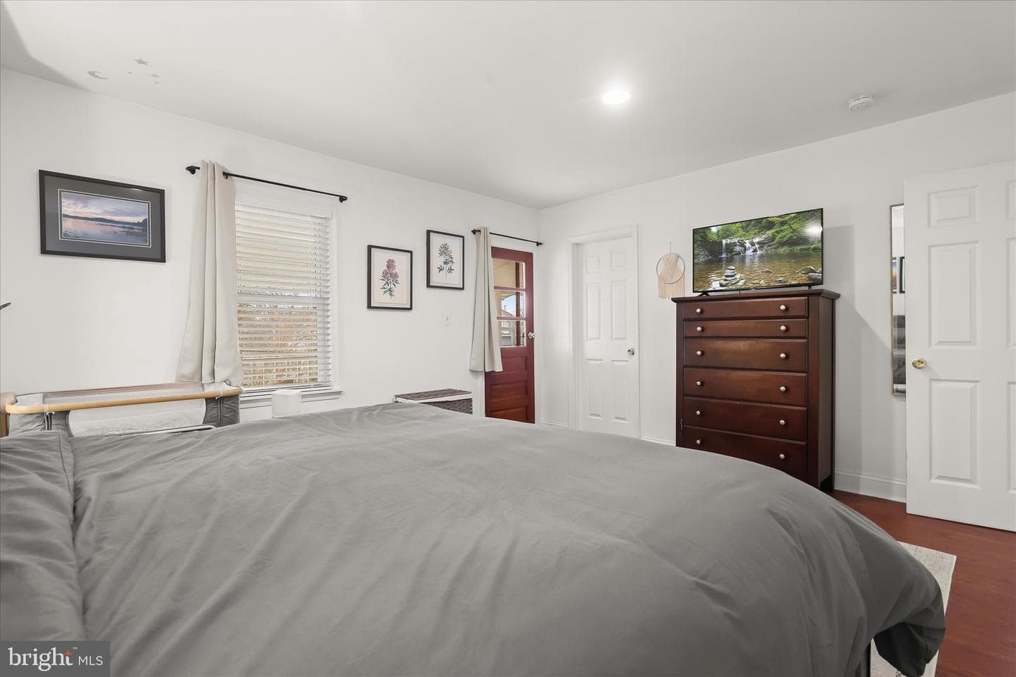 2824 Inglewood Avenue photo 23
