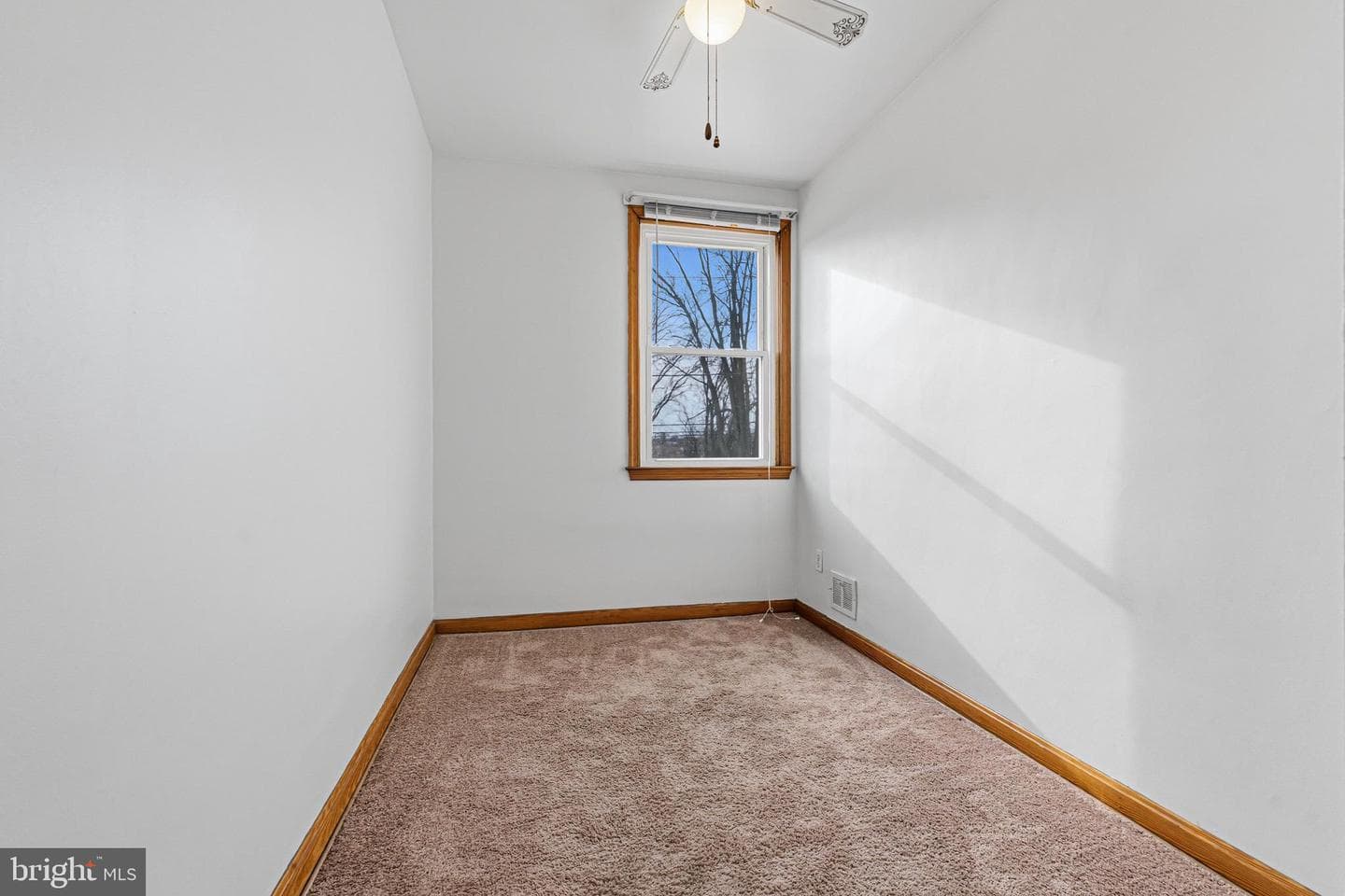 1242 Delbert Avenue photo 10