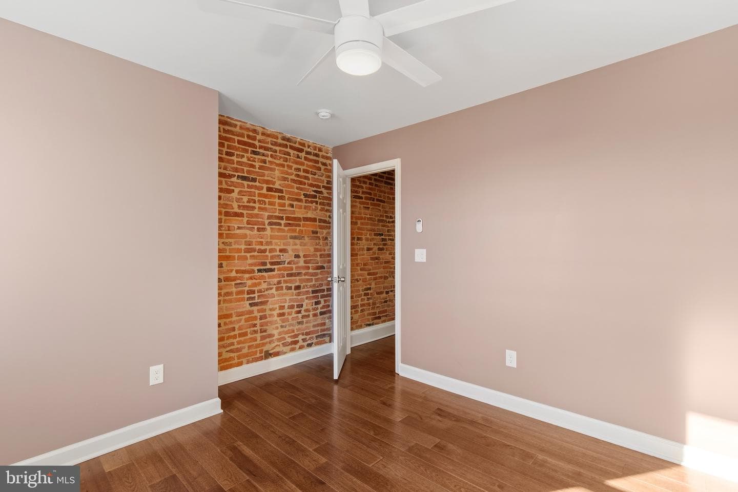 3135 Mcelderry Street photo 17