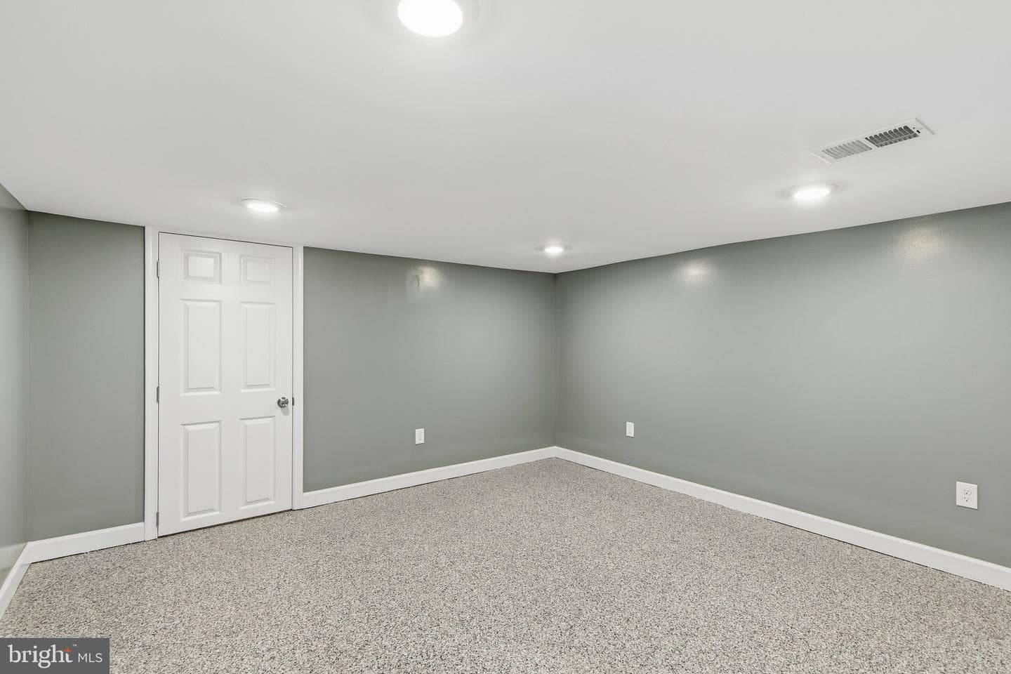 3135 Mcelderry Street photo 21