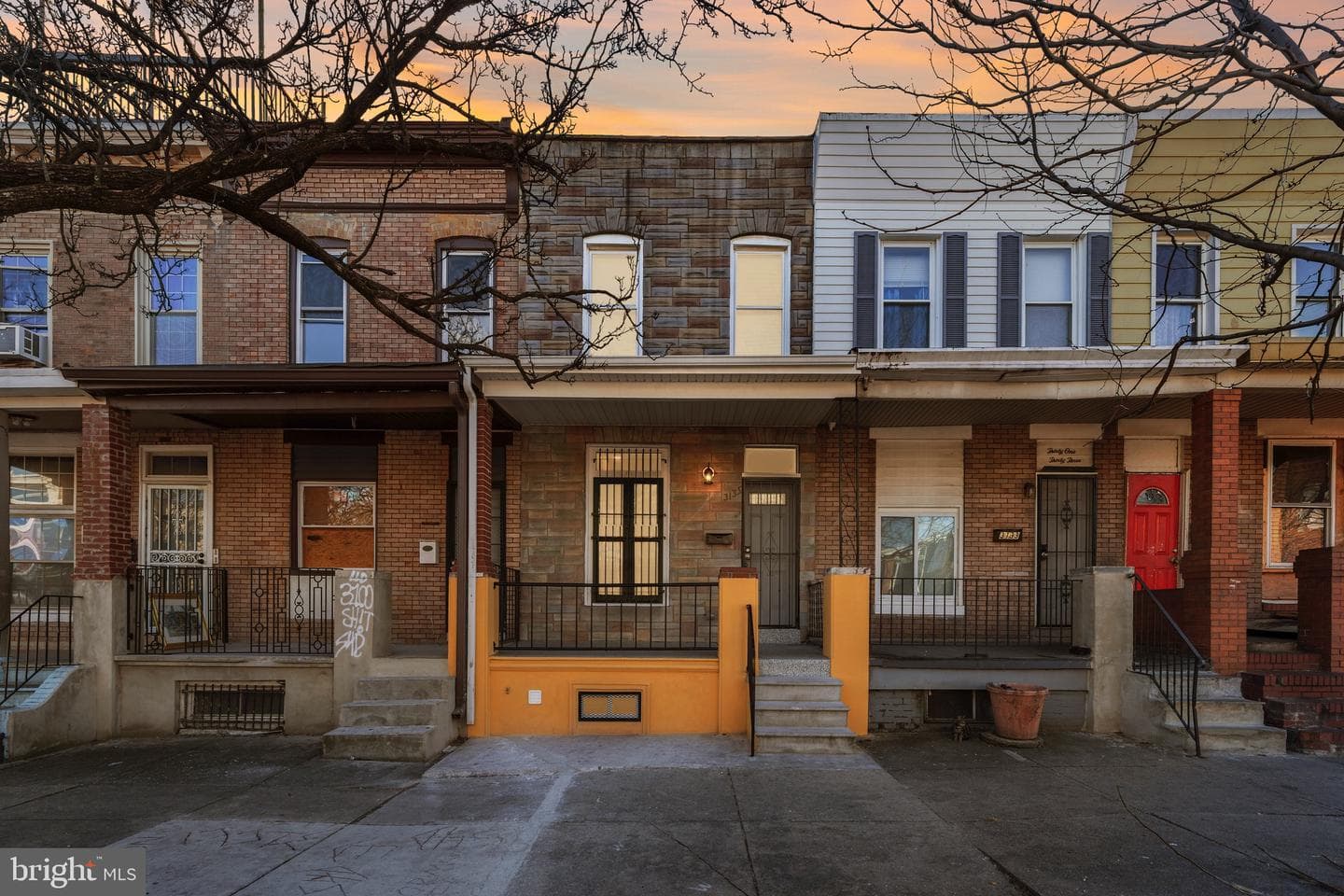 3135 Mcelderry Street photo 3