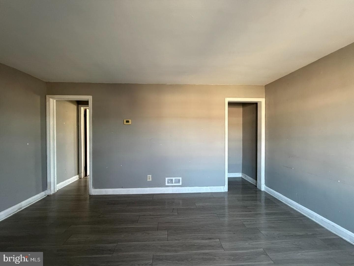 4027 Raymonn Avenue photo 3