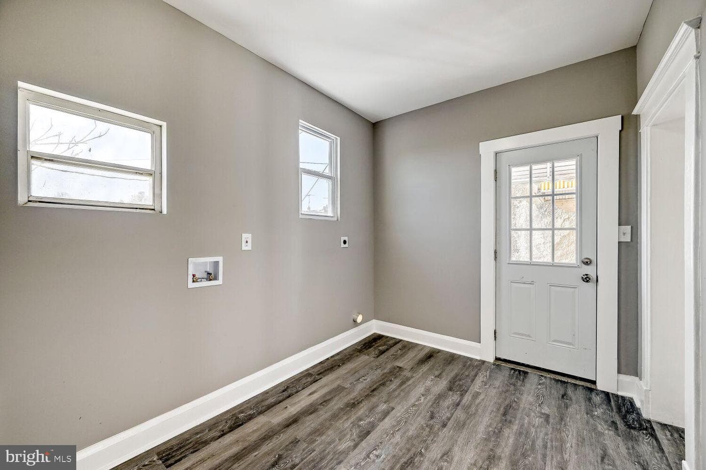 2647 Chesterfield Avenue photo 12