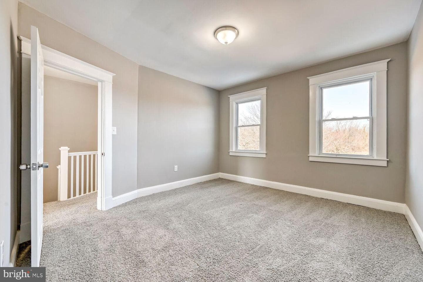 2647 Chesterfield Avenue photo 13