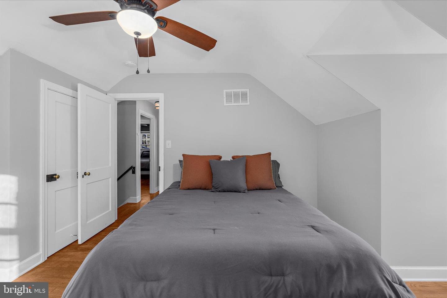 2441 N Forest Park Avenue photo 33