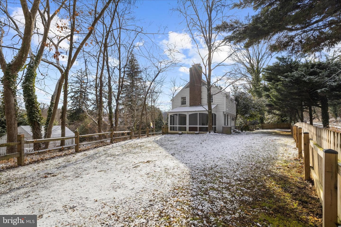 2441 N Forest Park Avenue photo 49