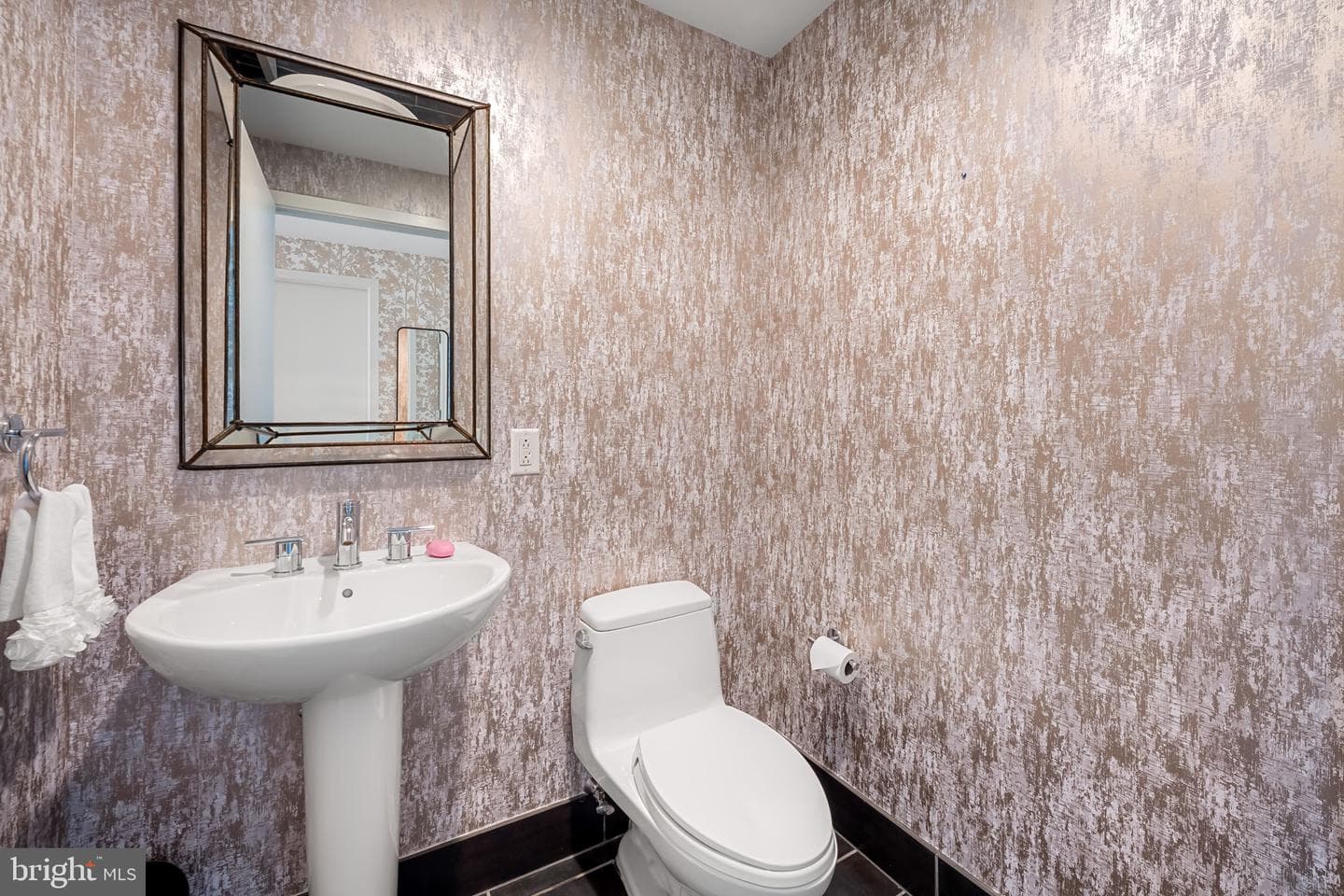 1200 Steuart Street #425 photo 10