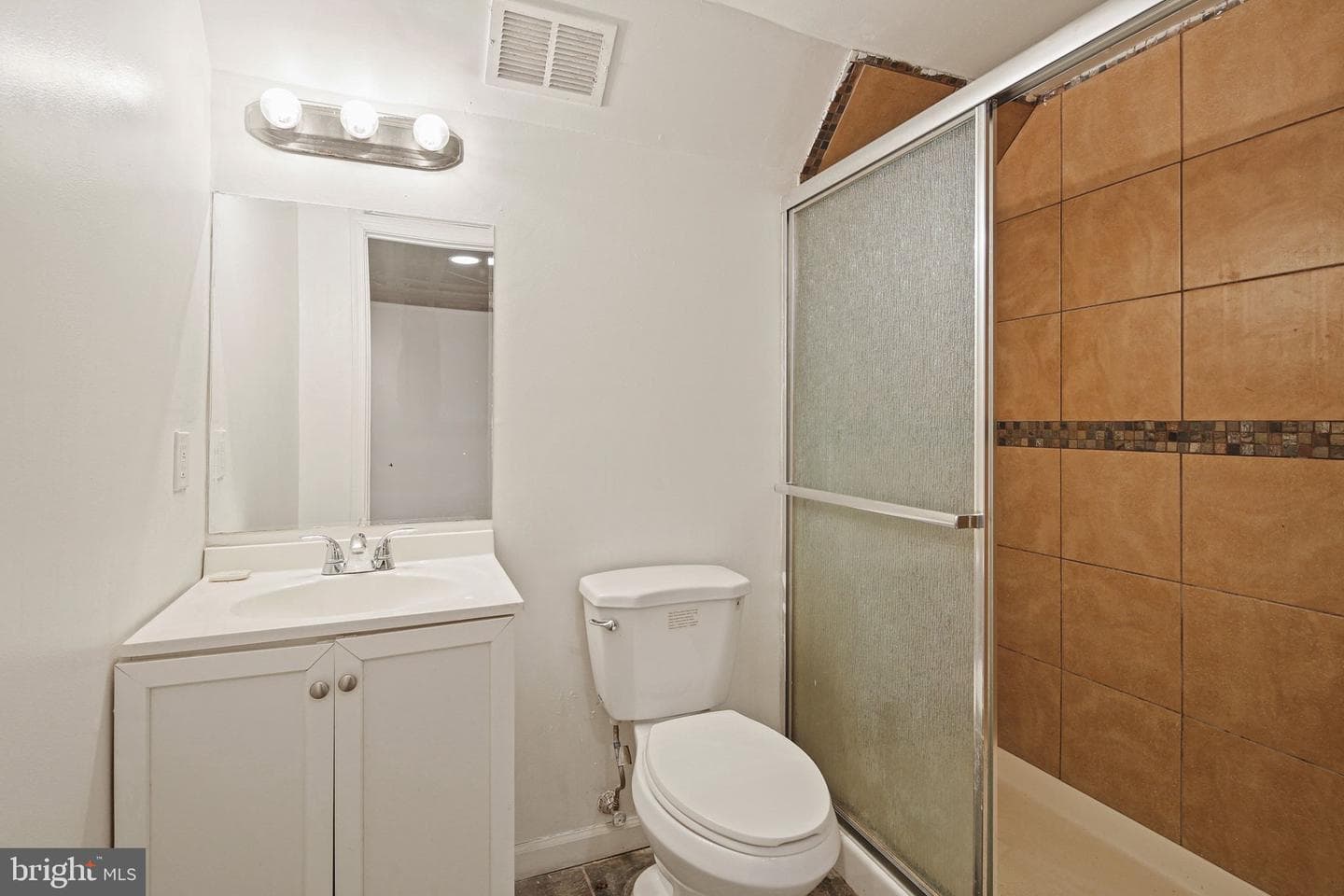 724 Reservoir Street photo 31