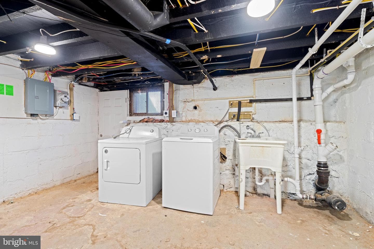3562 Horton Avenue photo 23