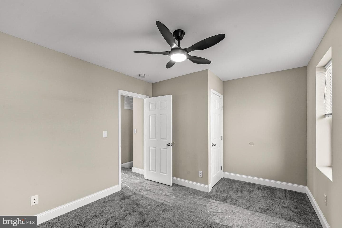 3307 Ravenwood Avenue photo 10