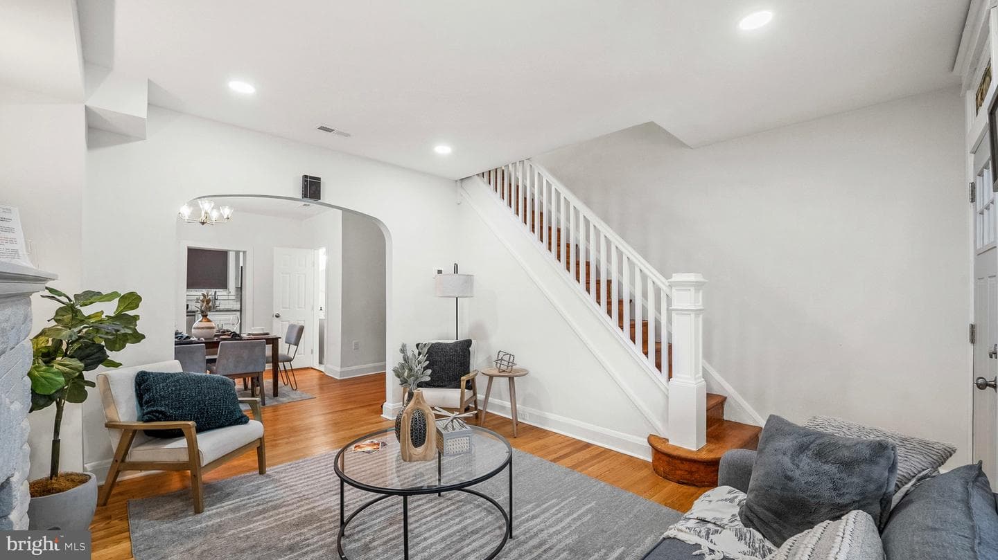 27 Monastery Avenue photo 7