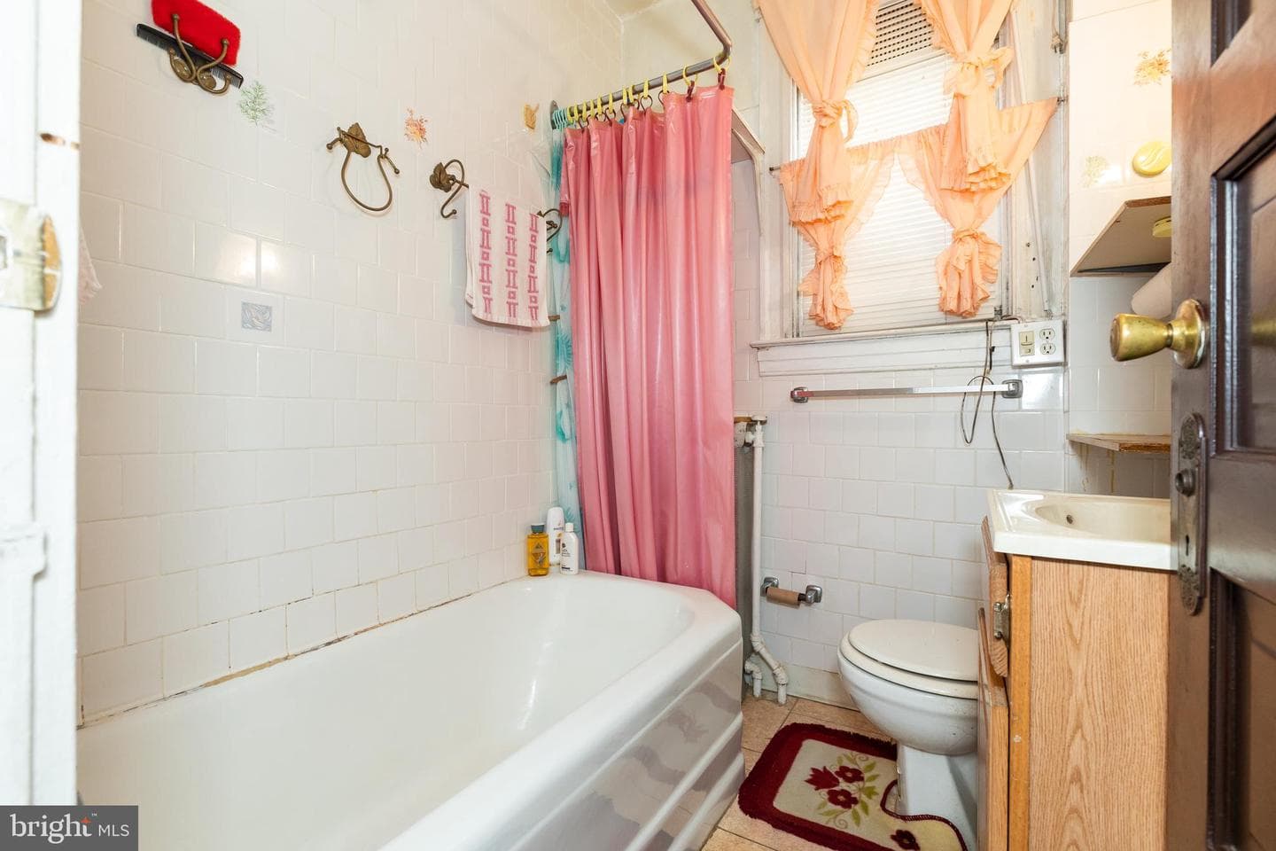 505 E 35th Street photo 35