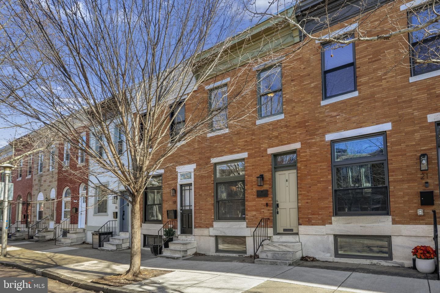 19 S Potomac Street