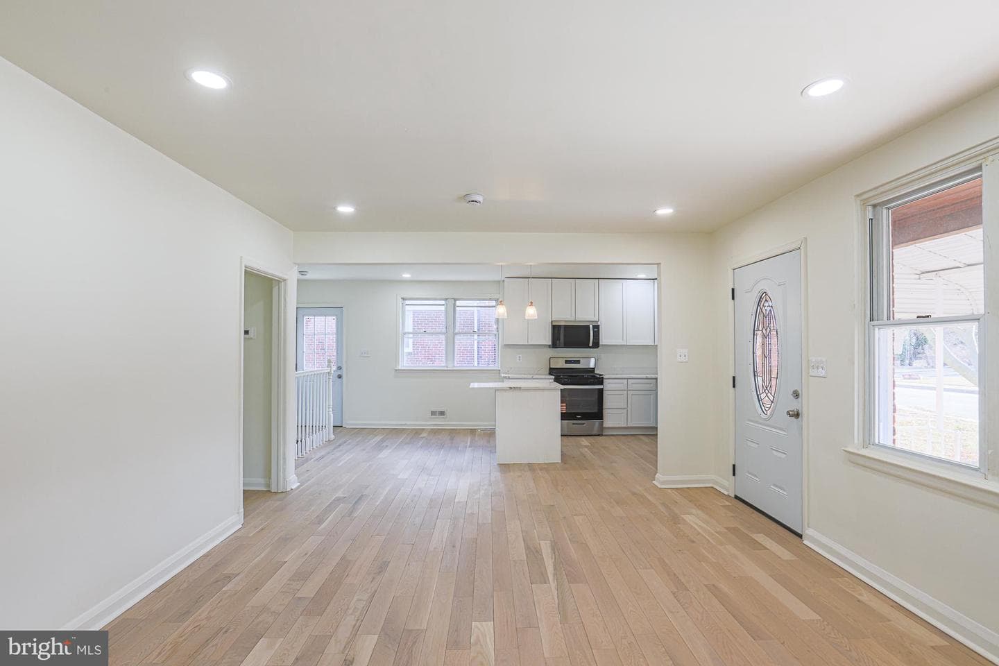 5512 Cadillac Avenue photo 14