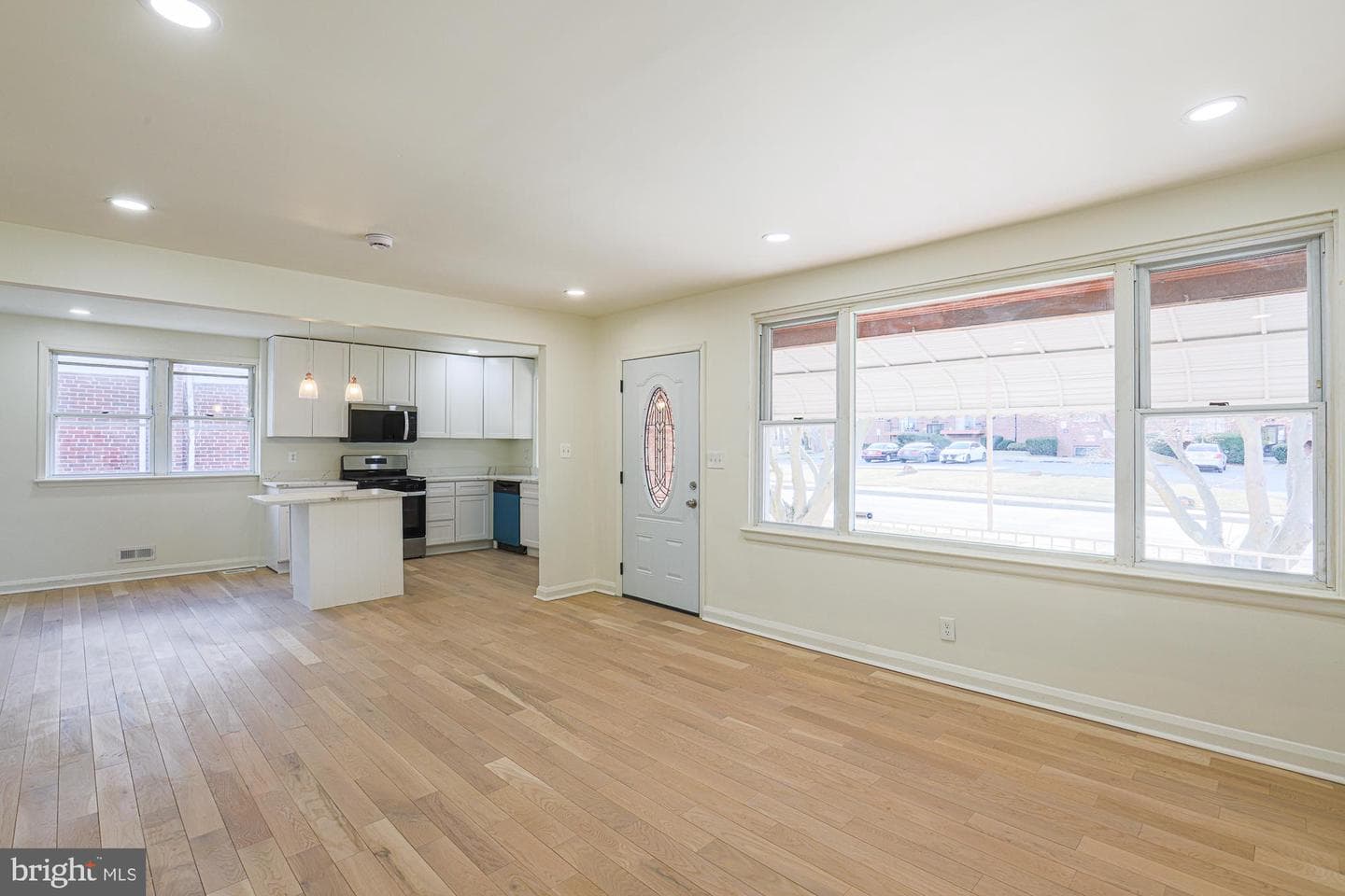 5512 Cadillac Avenue photo 15
