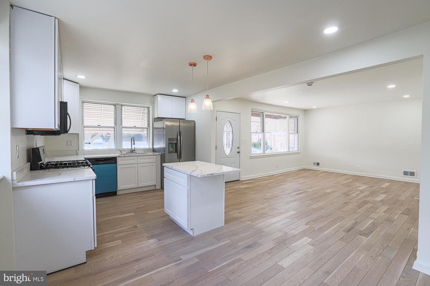 5512 Cadillac Avenue photo 21