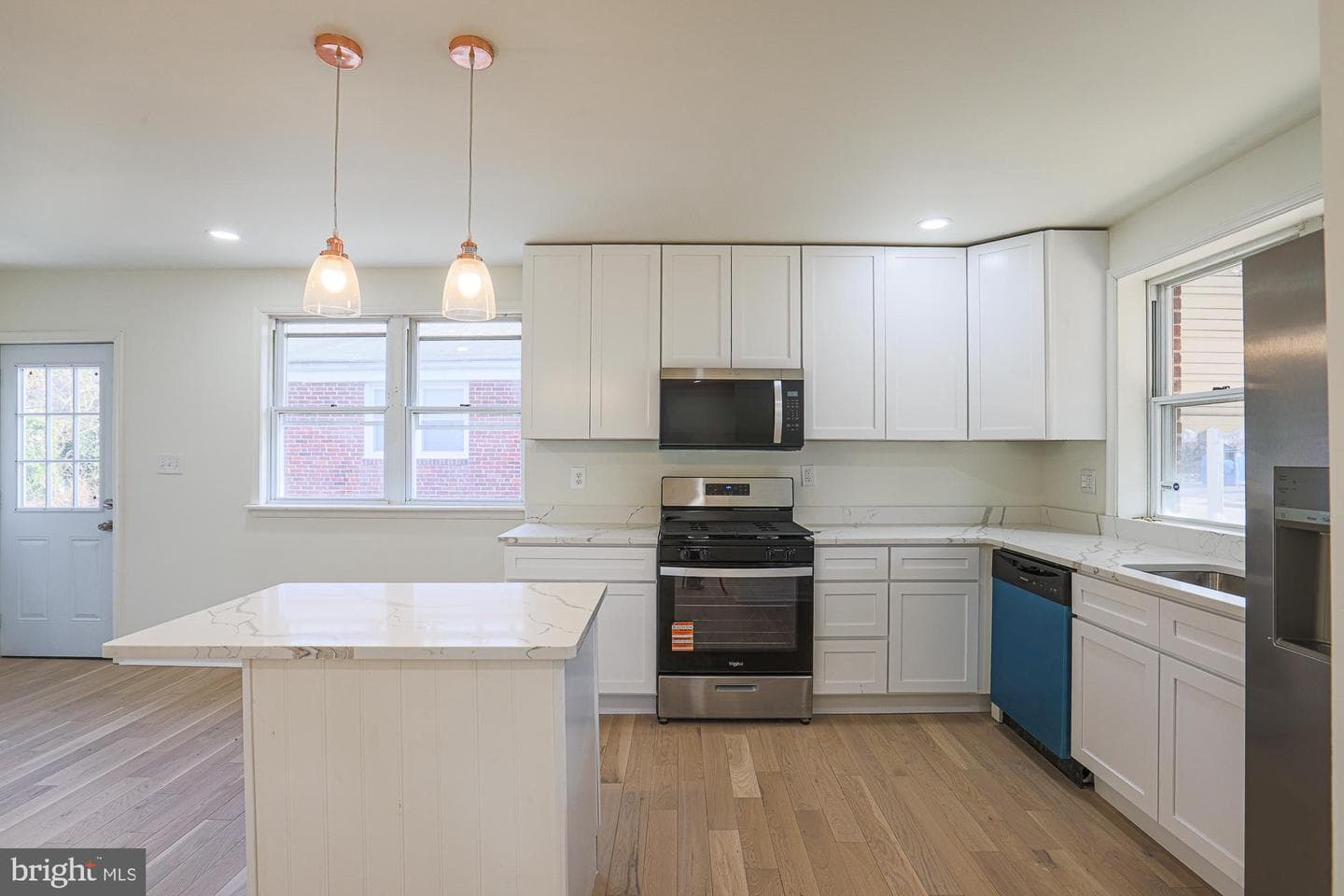 5512 Cadillac Avenue photo 30