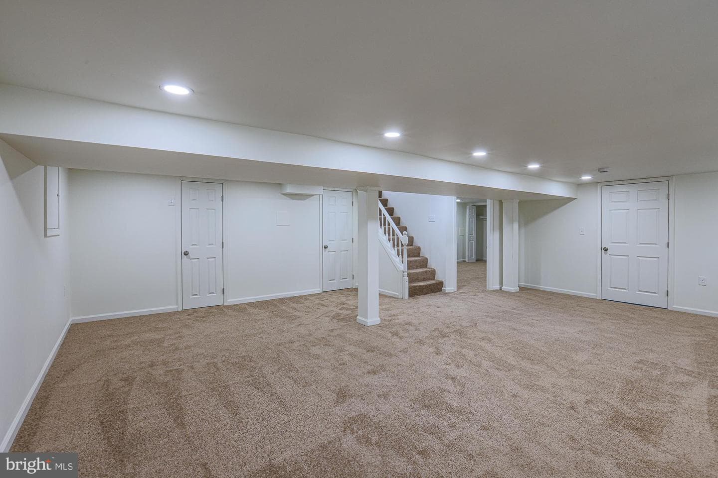 5512 Cadillac Avenue photo 44
