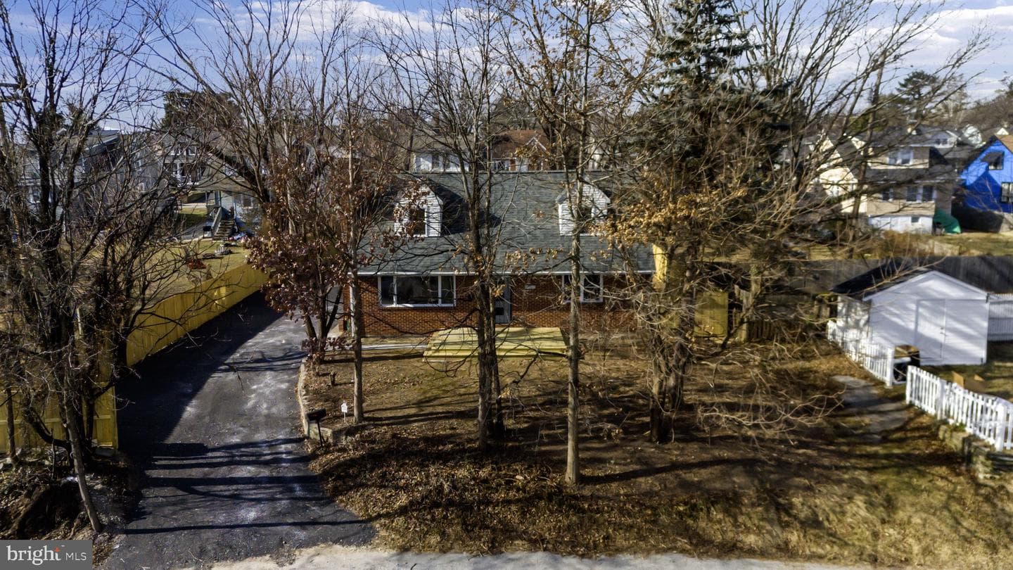 4001 Parkwood Avenue photo 68