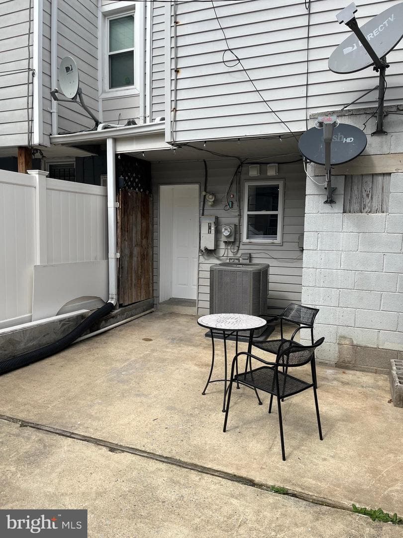 2317 E Fayette Street E photo 33