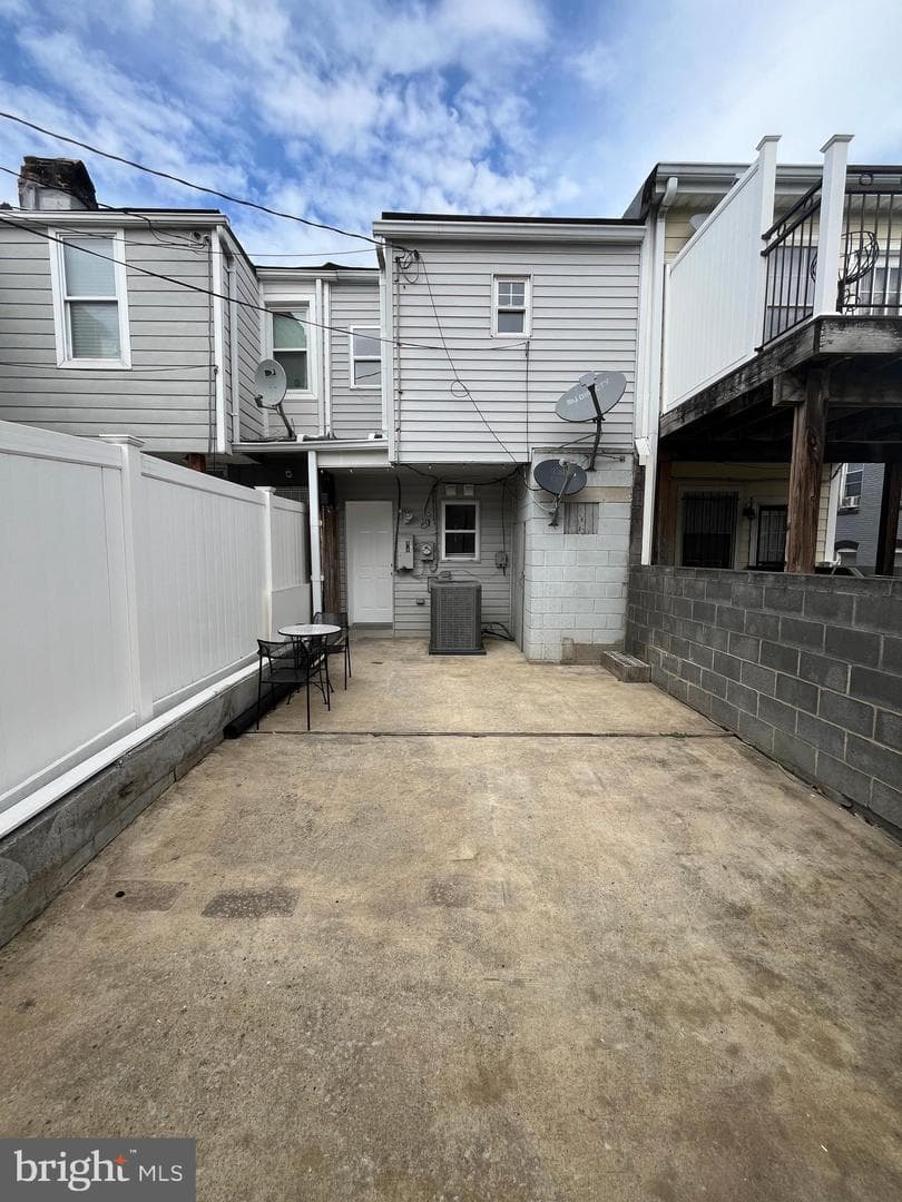 2317 E Fayette Street E photo 34