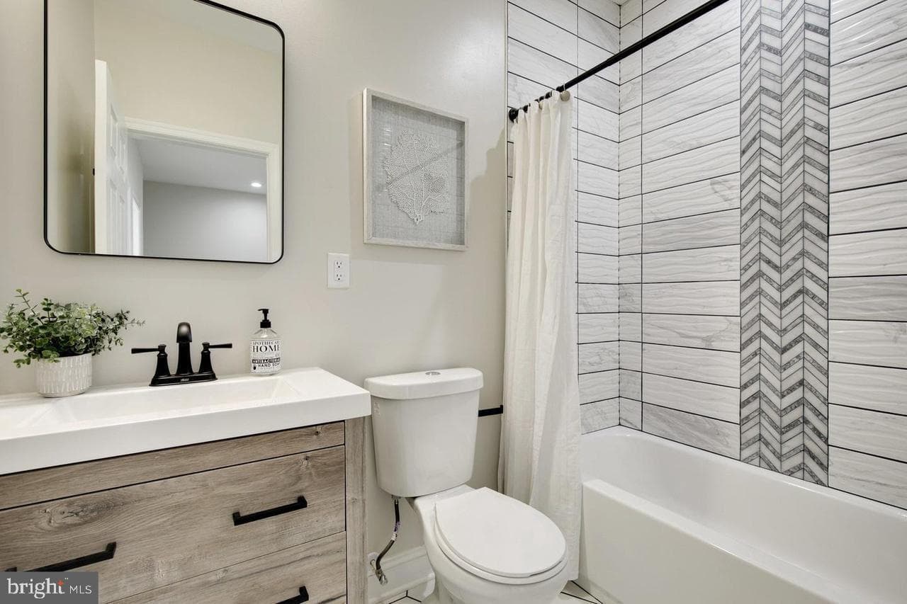 3406 Park Heights Avenue photo 6