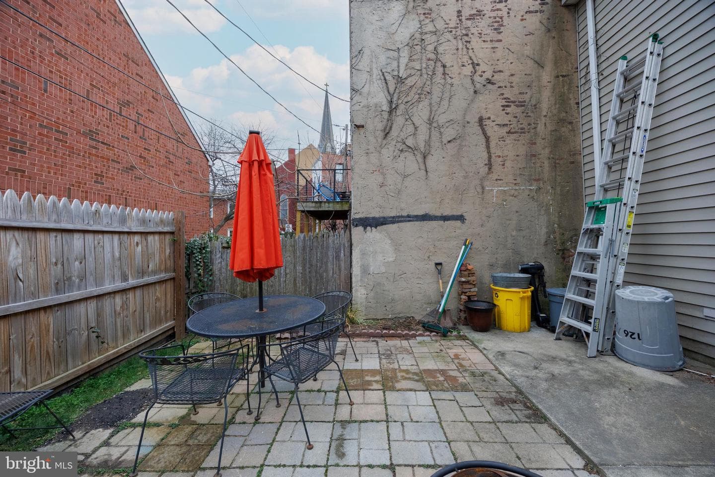 126 W Hamburg Street photo 36