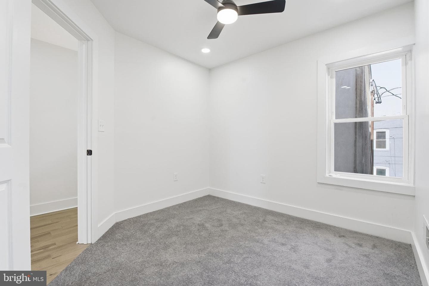 1742 E Oliver Street photo 26