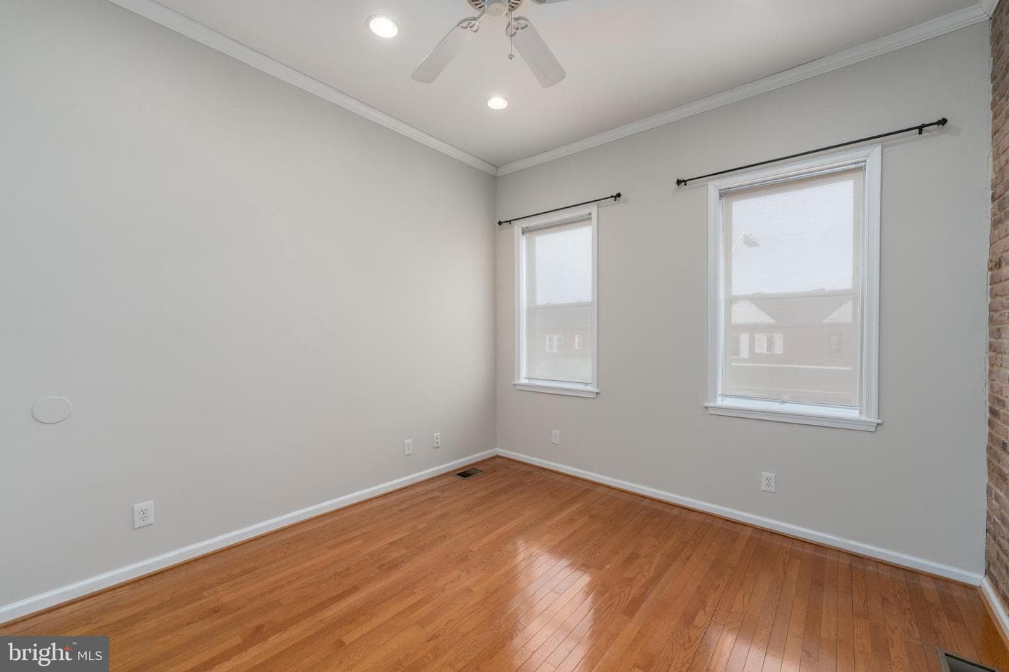 800 Grundy Street photo 17