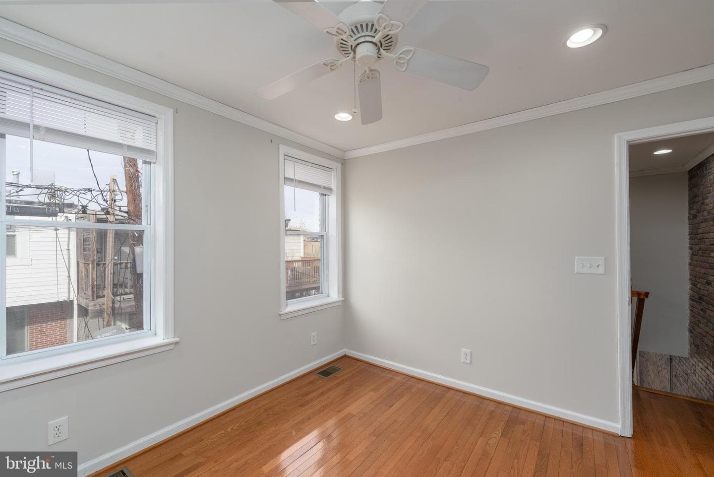 800 Grundy Street photo 22