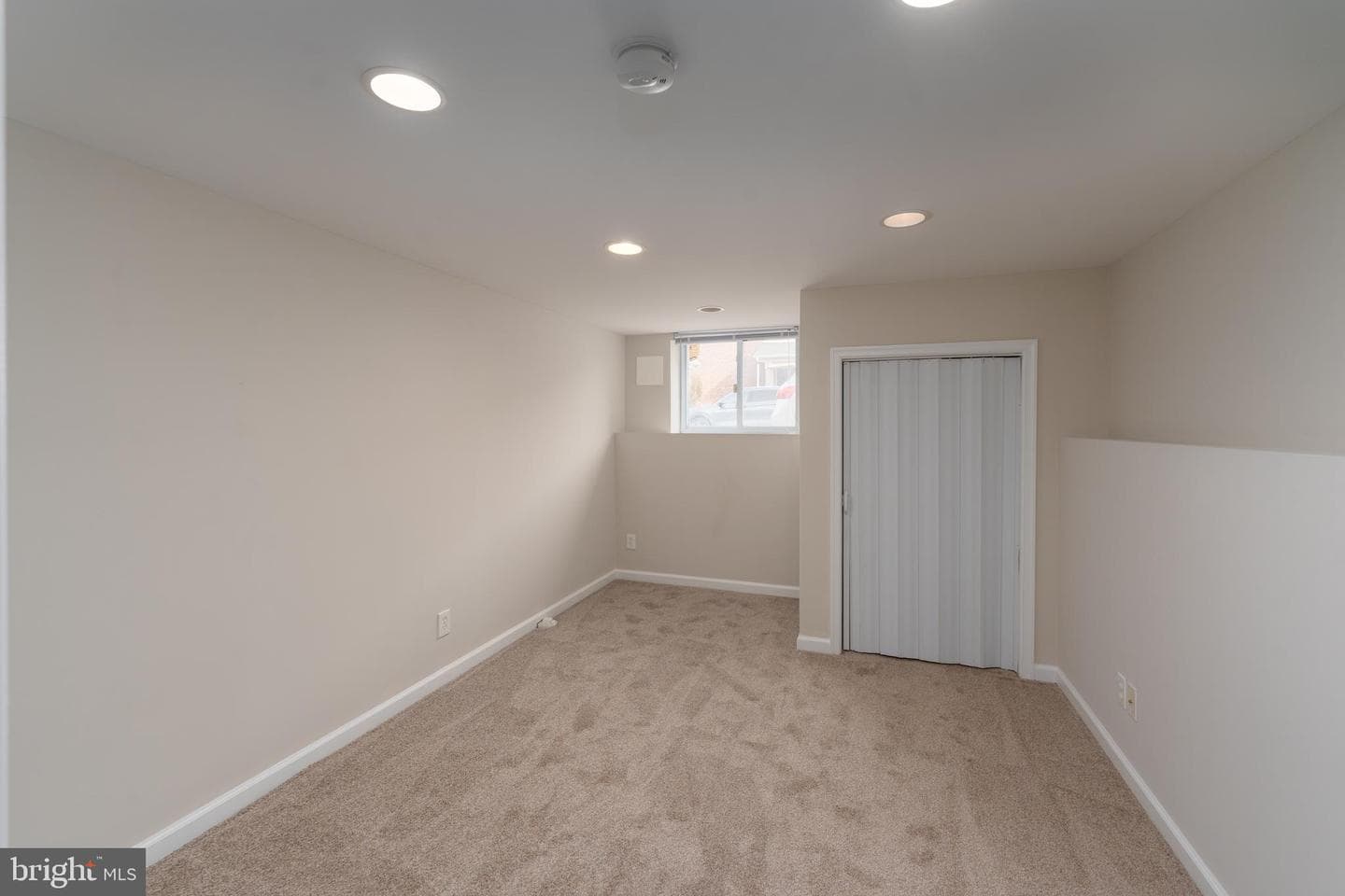 800 Grundy Street photo 27