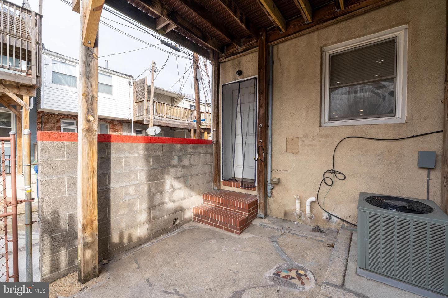 800 Grundy Street photo 32