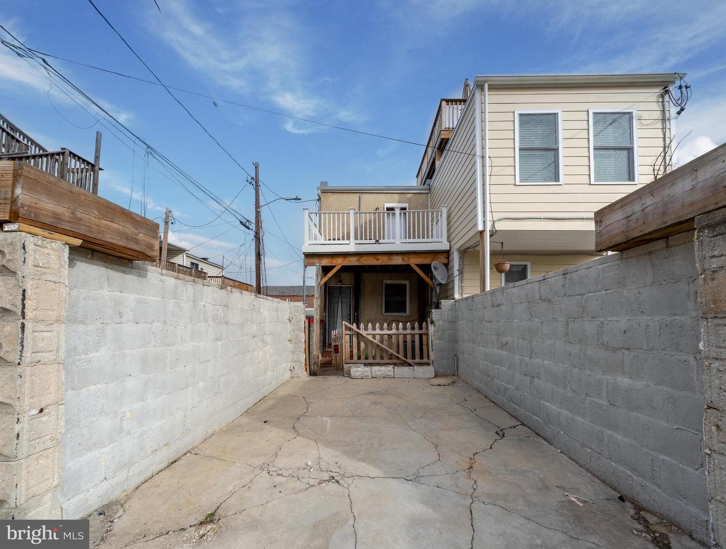 800 Grundy Street photo 34