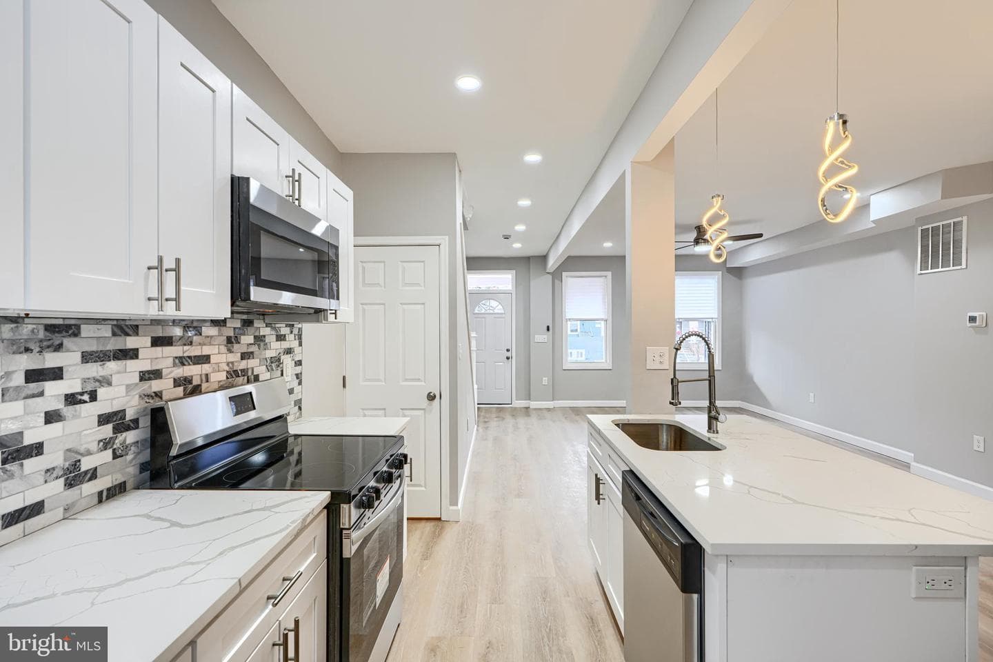 3953 Wilsby Avenue photo 8
