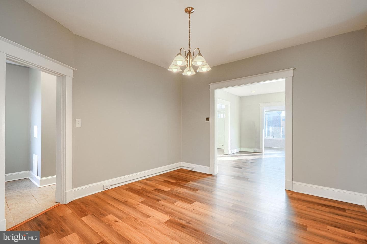 608 Radnor Avenue photo 8