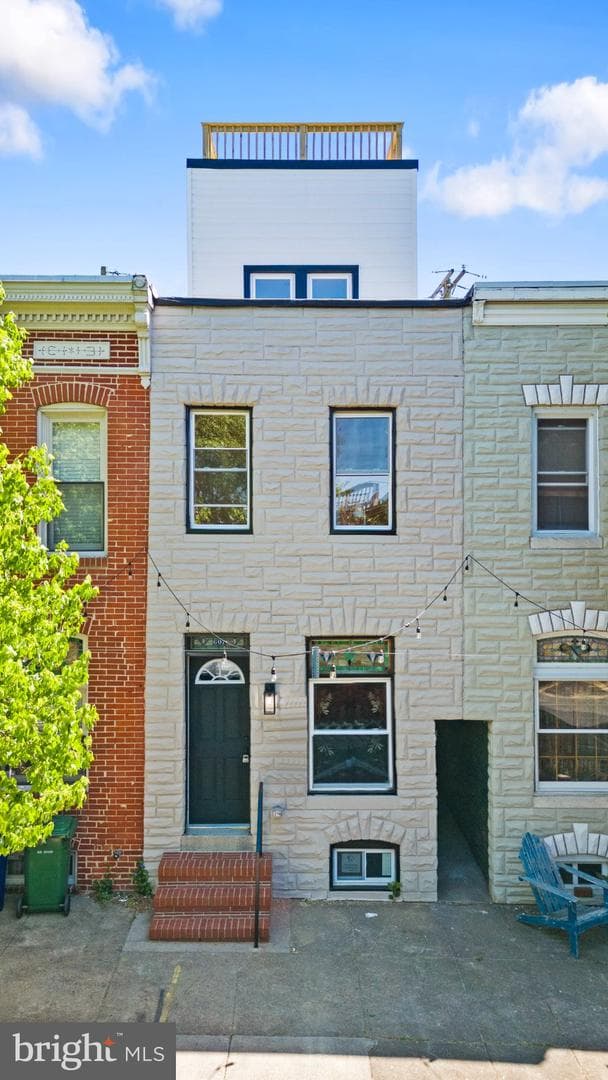 607 S Milton Avenue photo 1
