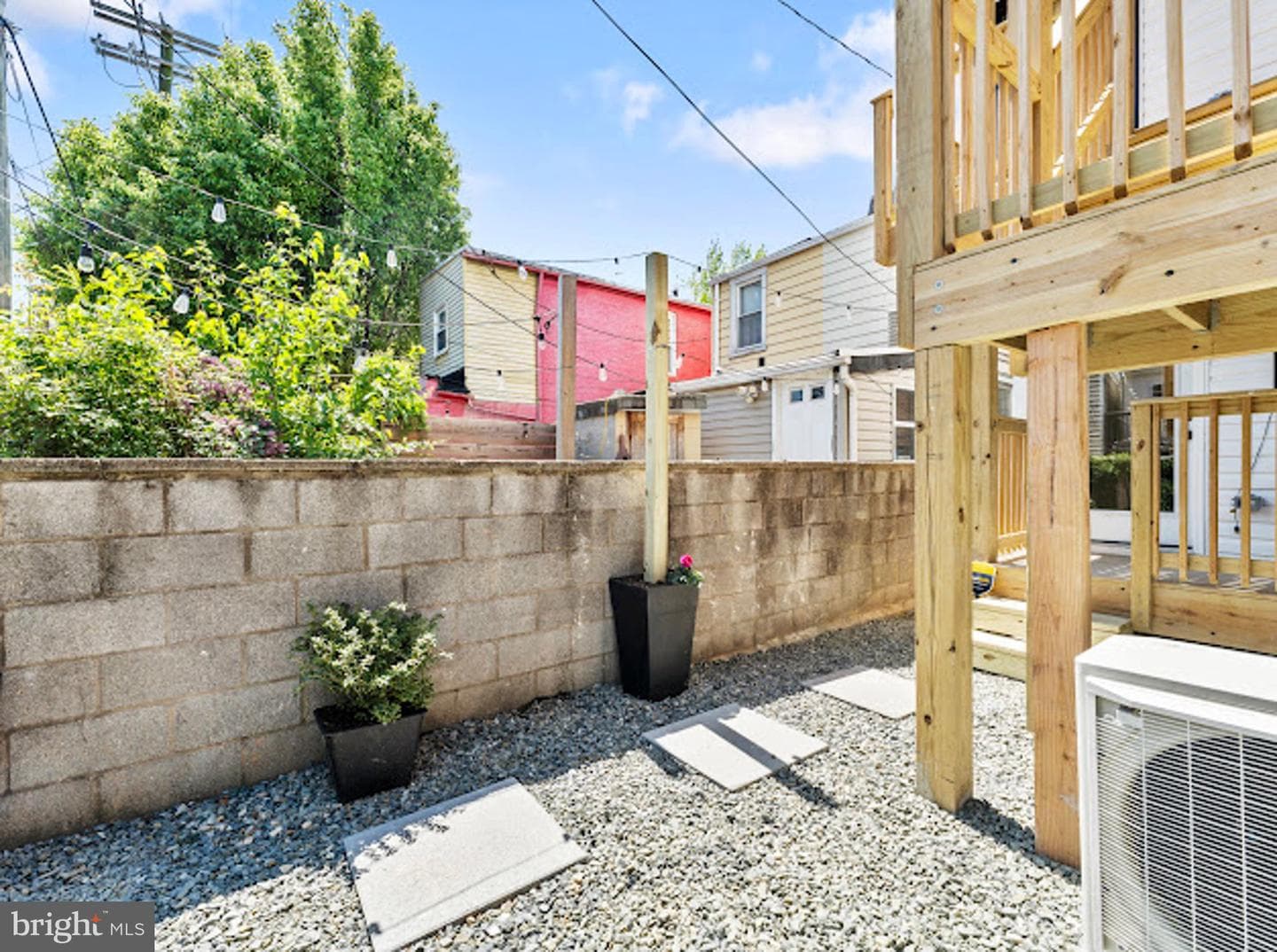 607 S Milton Avenue photo 33