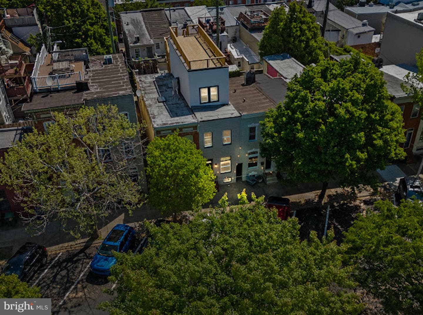 607 S Milton Avenue photo 49