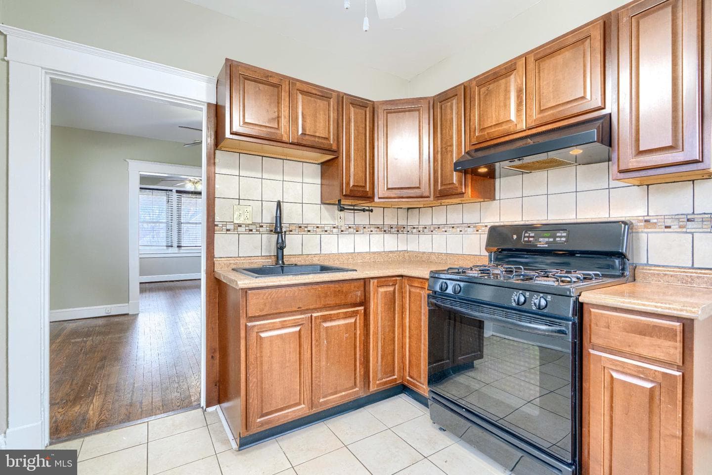5932 Bertram Avenue photo 11