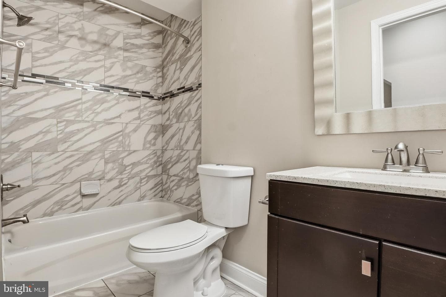 1032 W Fayette Street photo 20