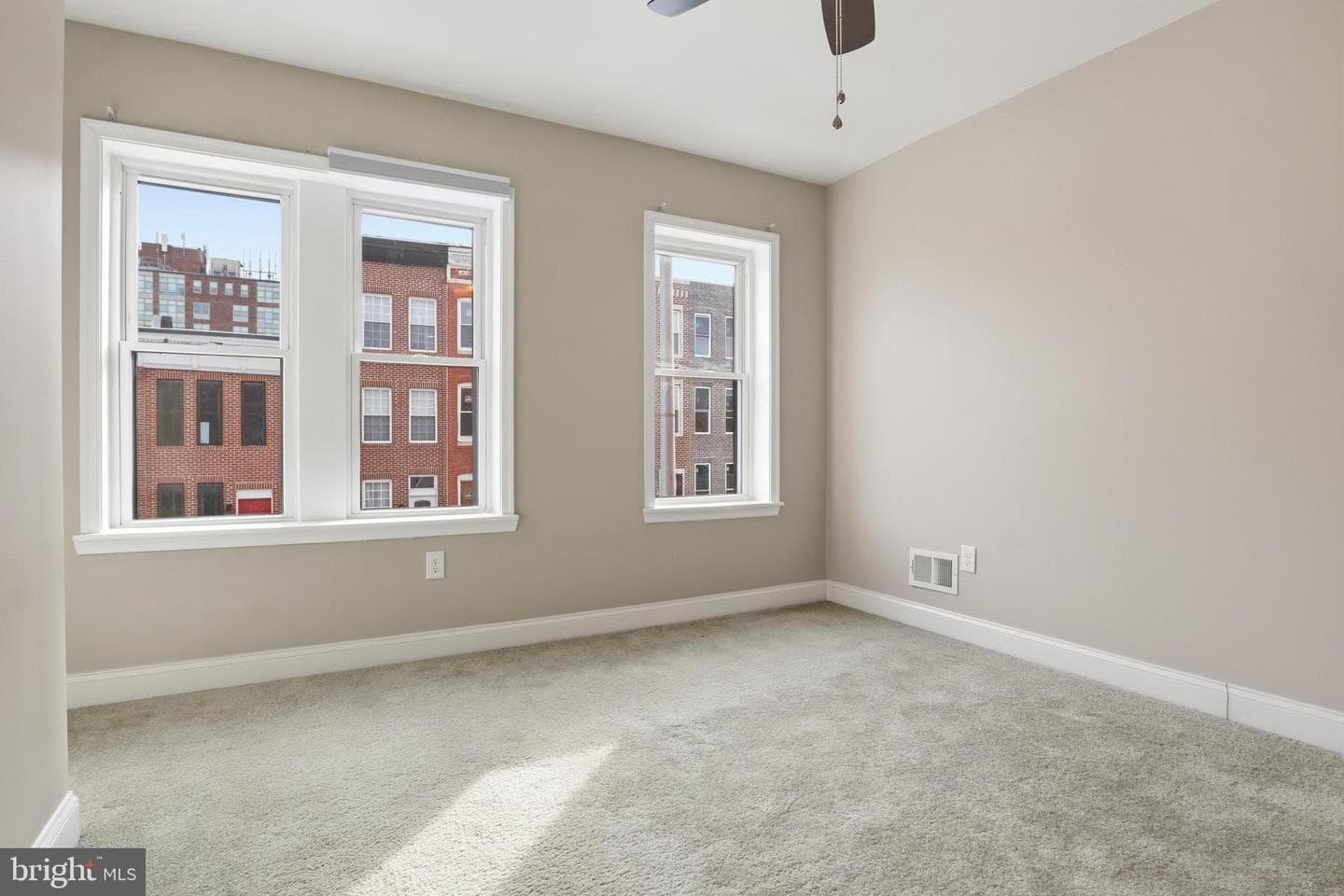 1032 W Fayette Street photo 22