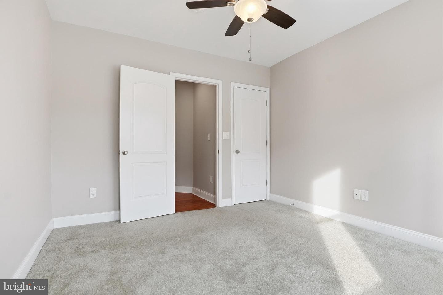 1032 W Fayette Street photo 23