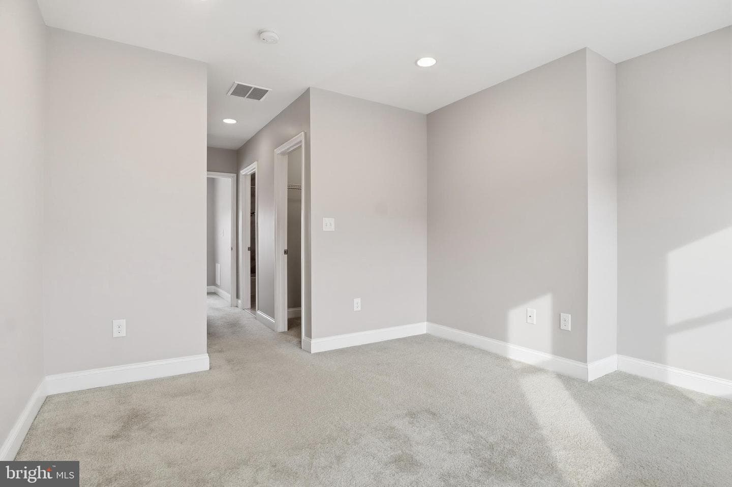 1032 W Fayette Street photo 30