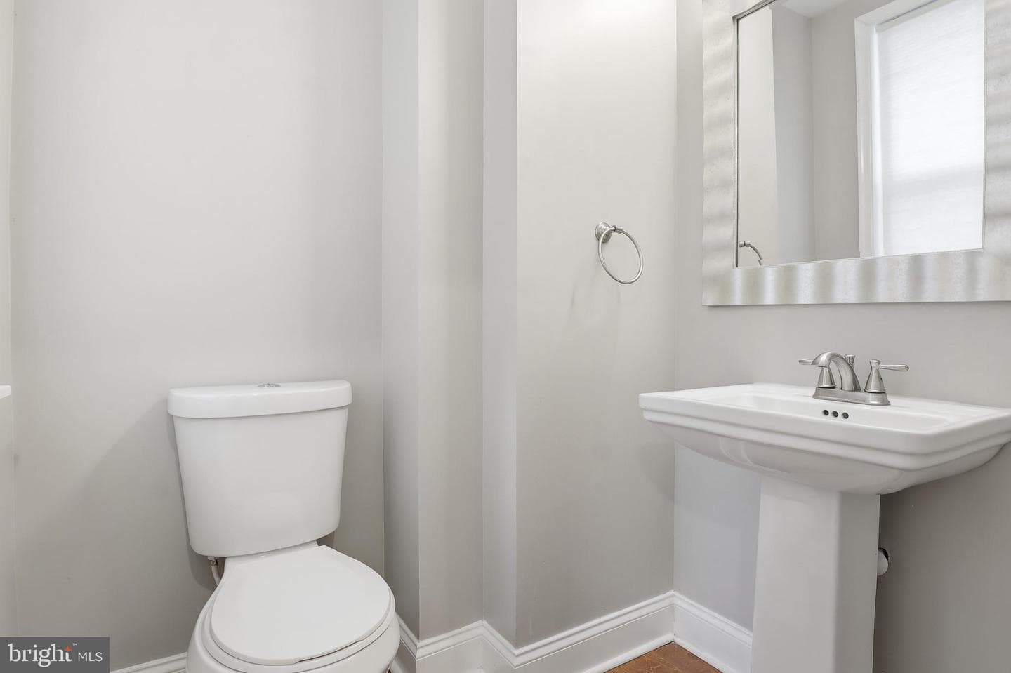 1032 W Fayette Street photo 8