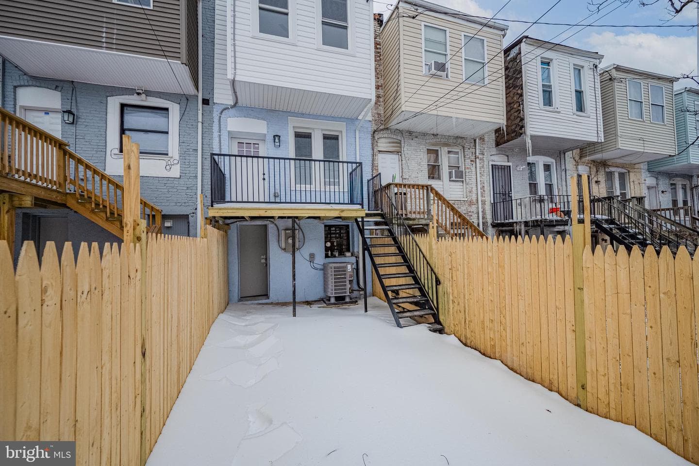 2323 Sidney Avenue photo 22