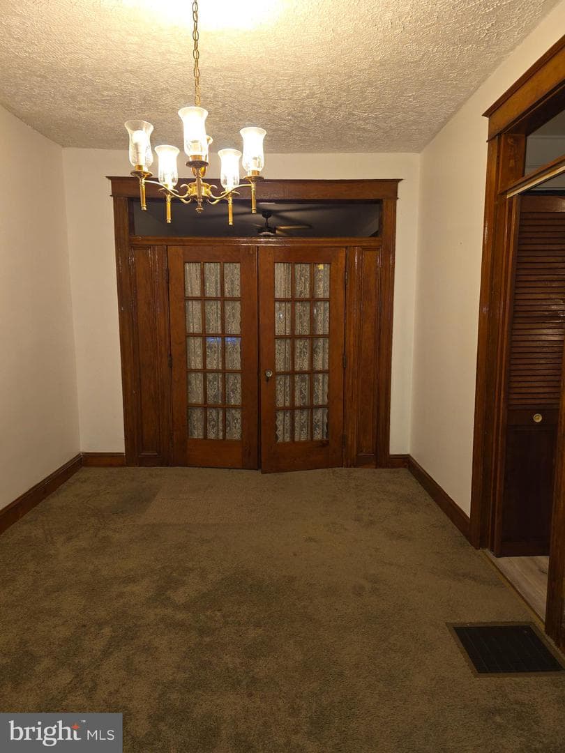 611 Allendale Street photo 4