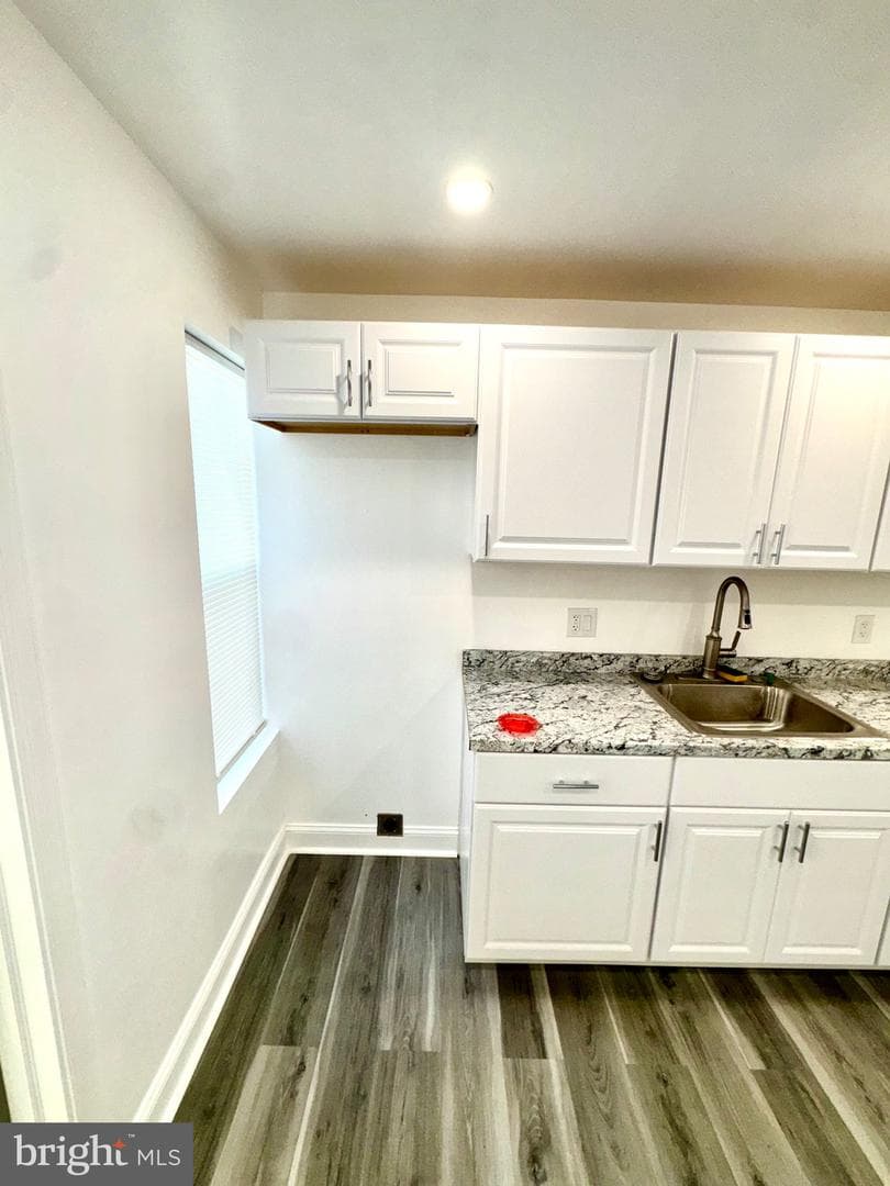 1729 N Bond Street photo 13